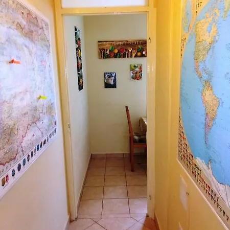 Hello Tourist! Apartman -